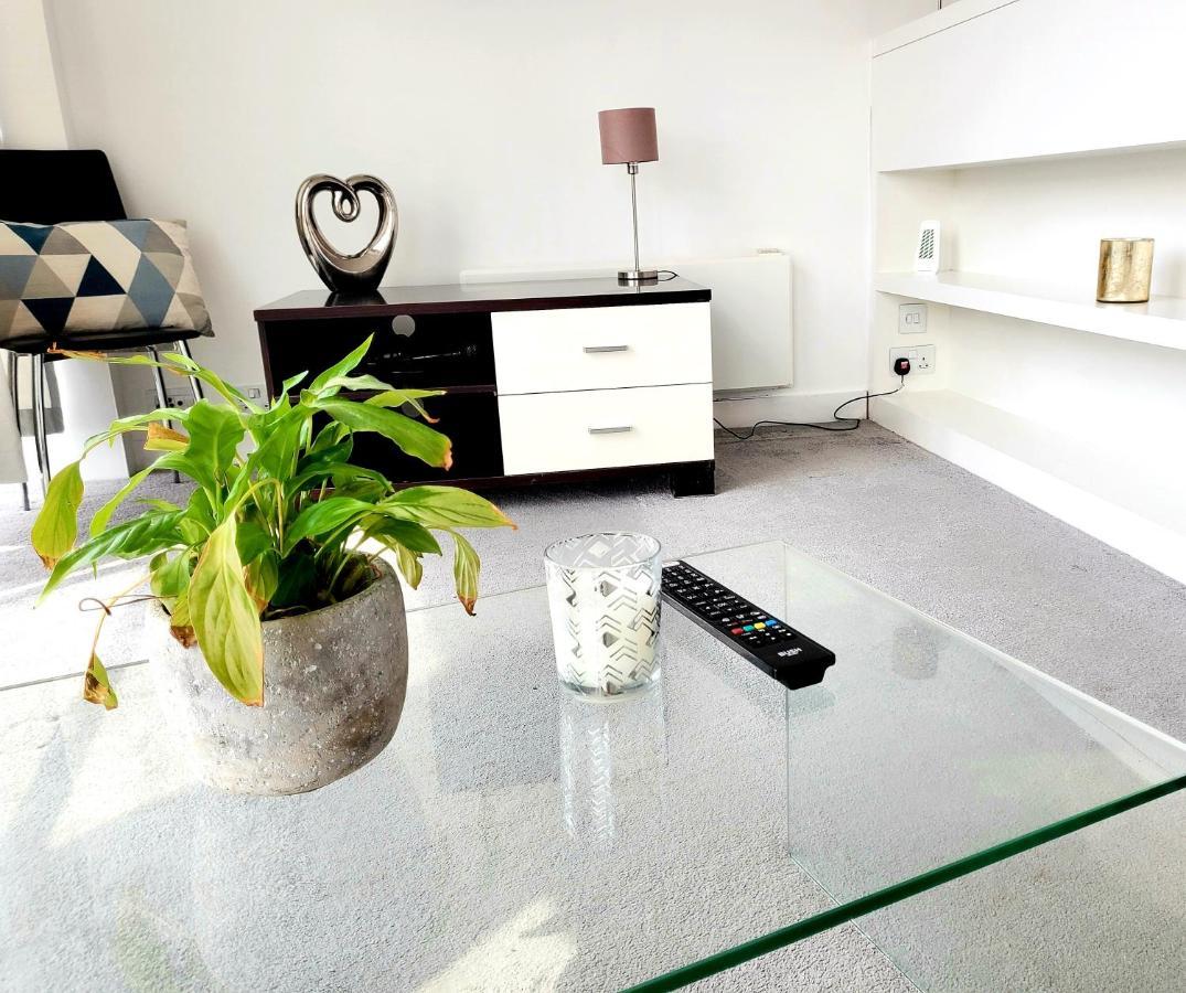 Cityscape Apartment In Birmingham With Self Checkin Extérieur photo